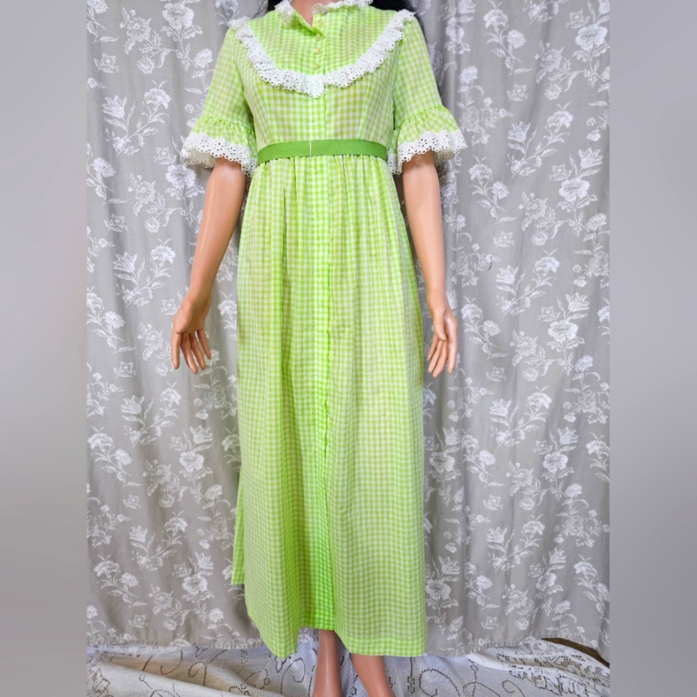 Vintage Loungees Cottagecore Dress size 10